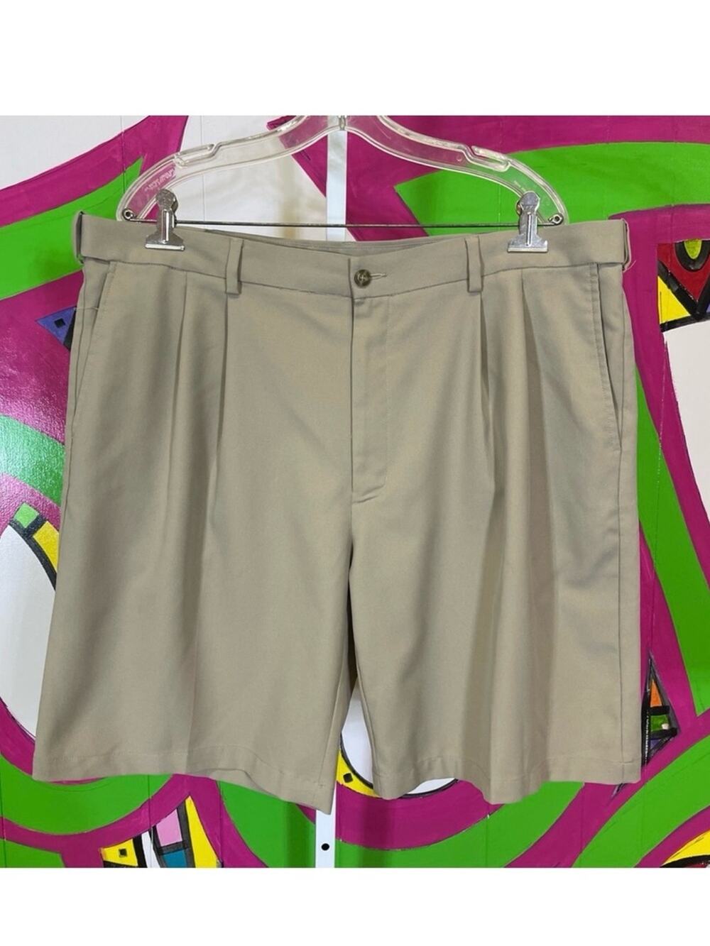 PGA Tour, Pleated Front Golf Shorts. Size 40. Good used condition!